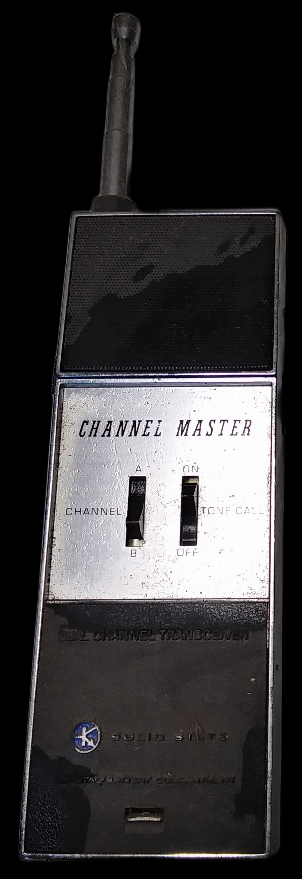 Channelmaster Dualchanneltransceiver walkie-talkie