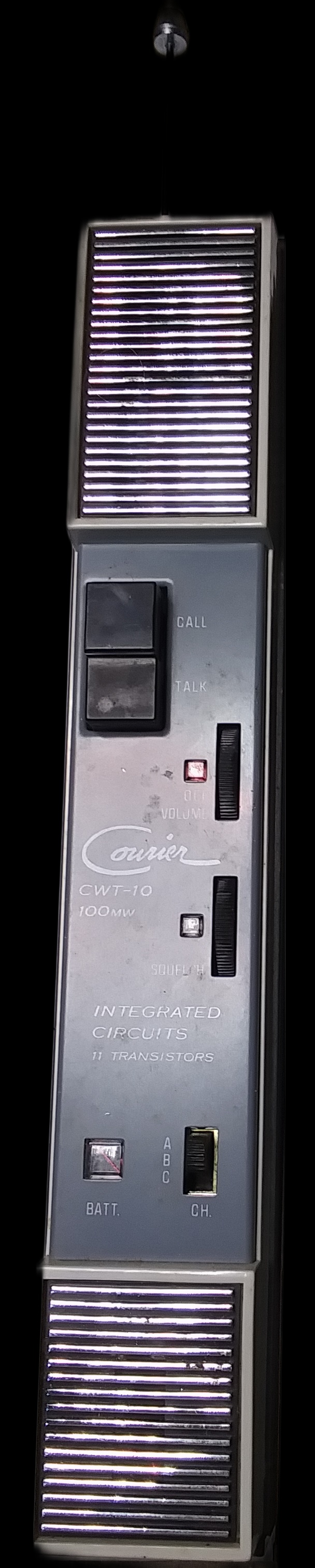 Courier CWT 10 walkie-talkie