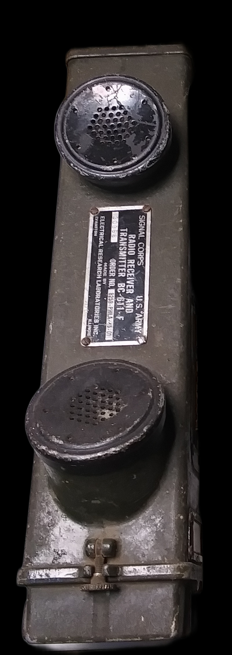 Galvin Signalcorps BC 611 F 01 walkie-talkie