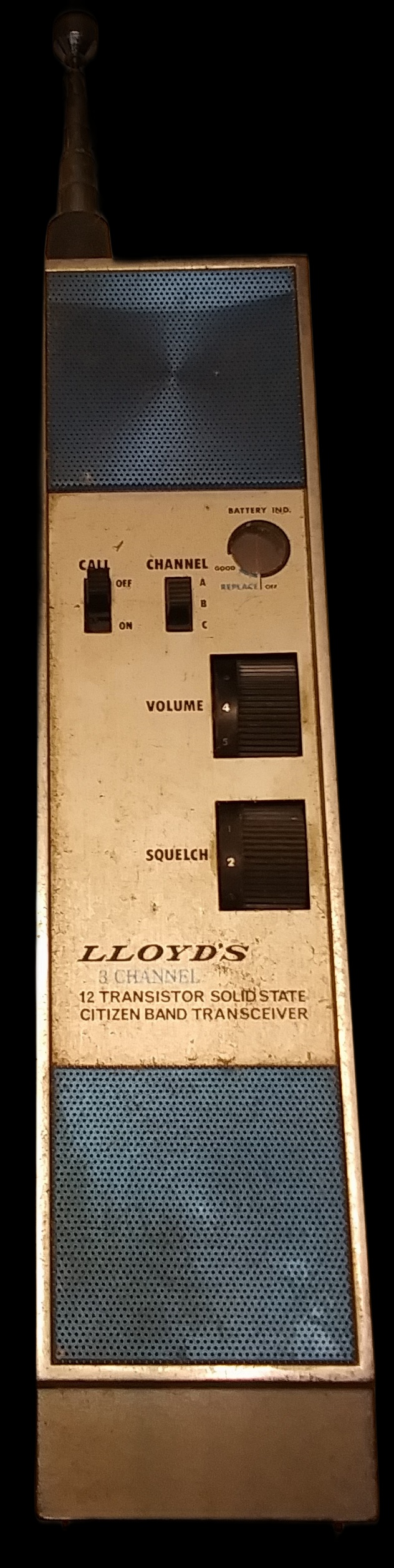 Lloyds 3Channel 12Transistor walkie-talkie