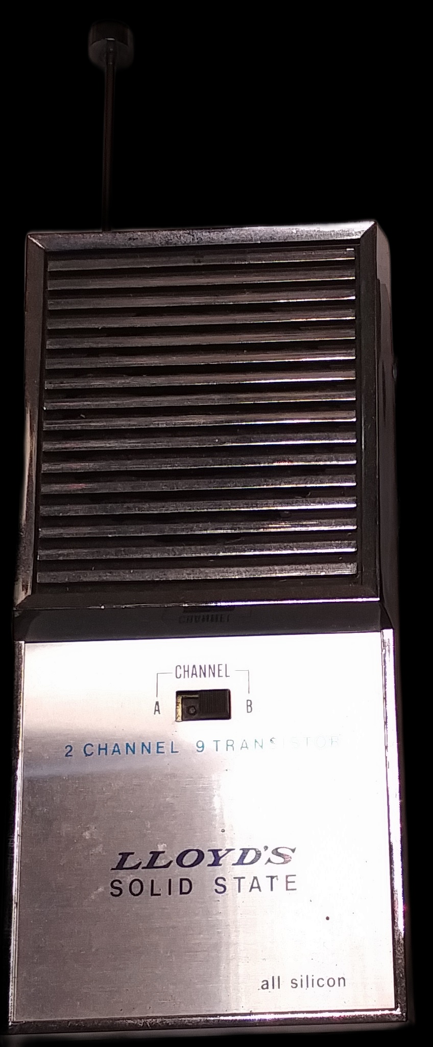 Lloyds 7A08B walkie-talkie