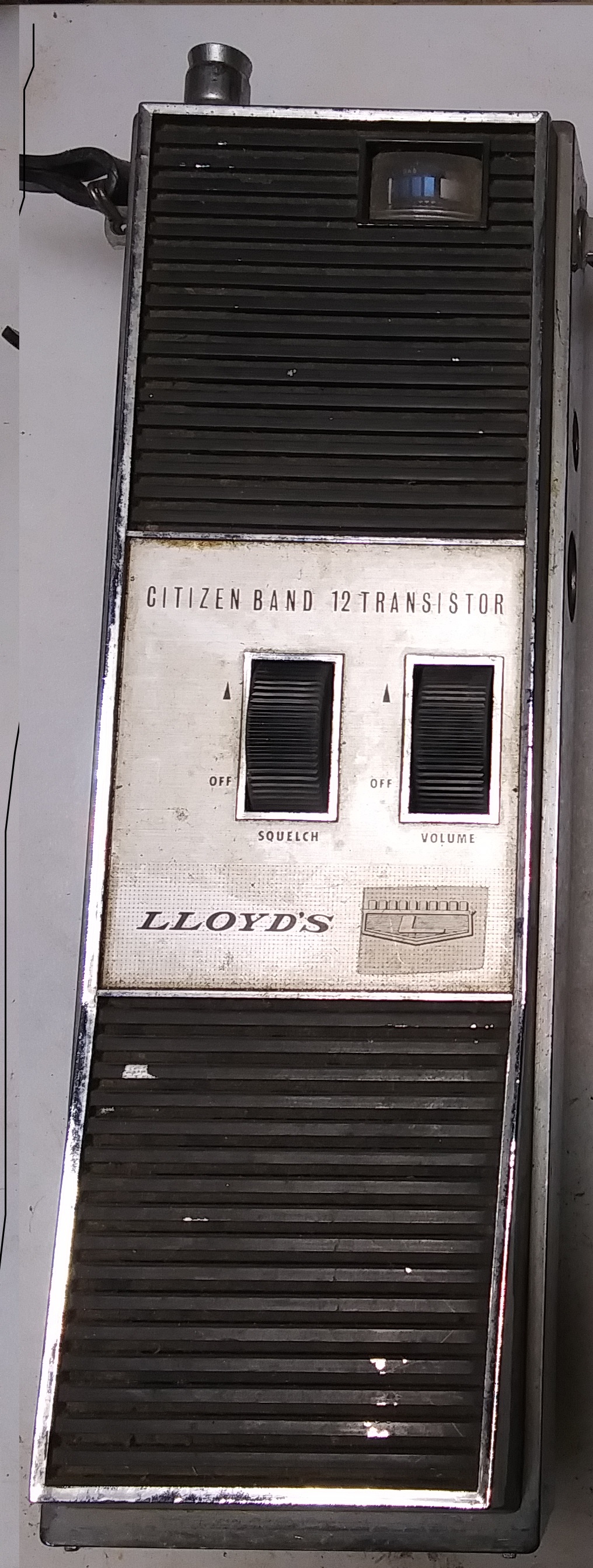 Lloyds WT 122 walkie-talkie