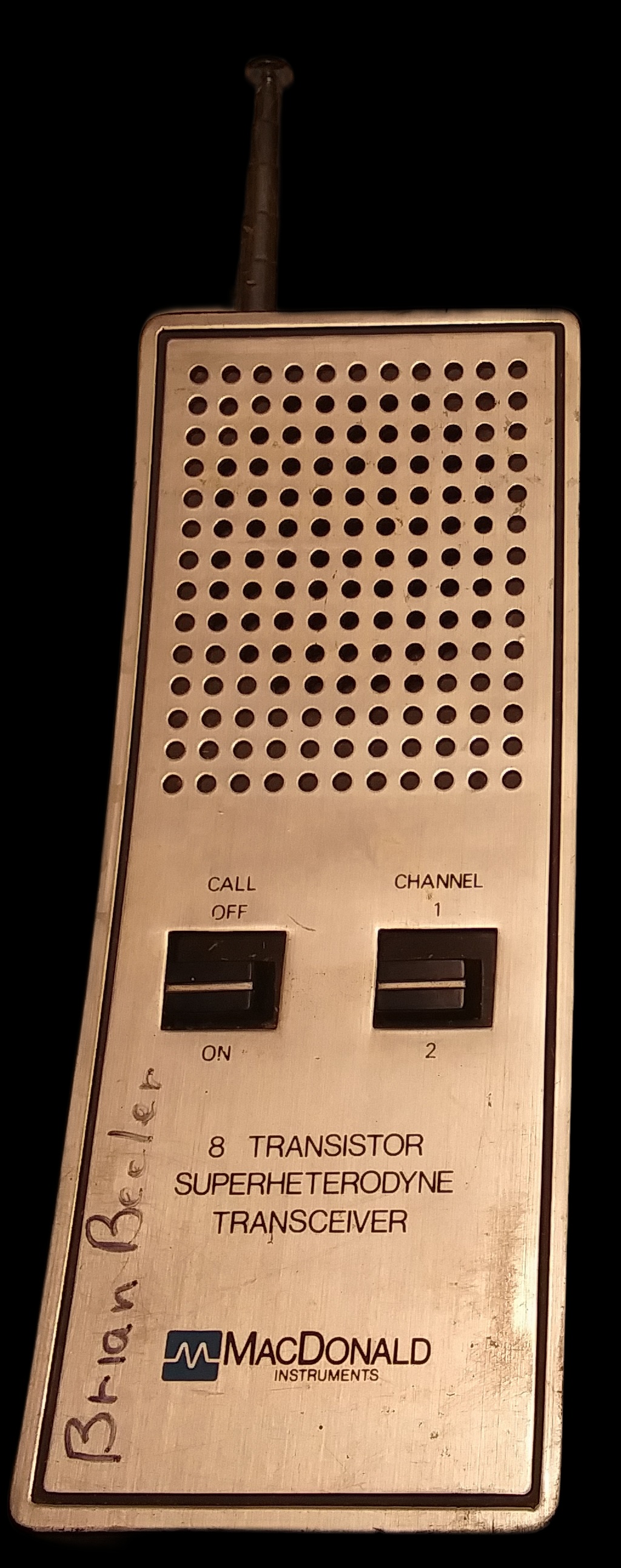 Macdonaldinstruments 8Transistorsuperheterodyne Macdonaldinstruments 6 32 68 walkie-talkie
