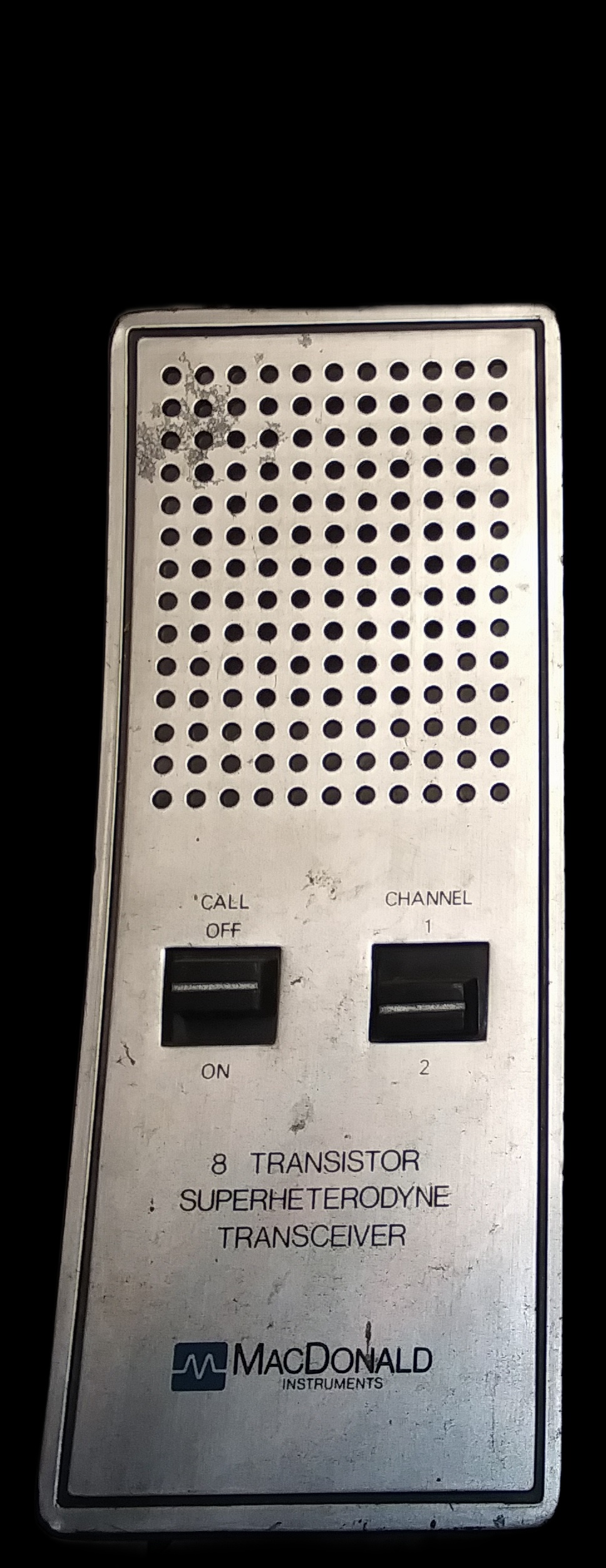 Midland CE400 walkie-talkie