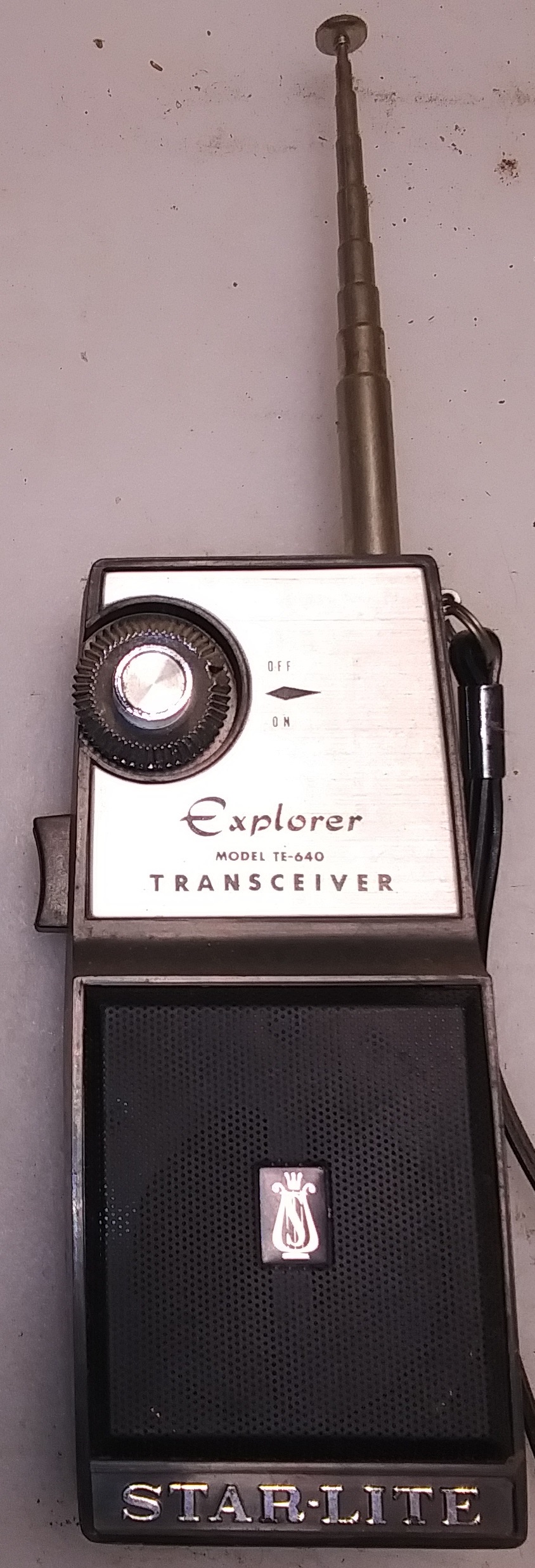 Starlite TE 640 walkie-talkie