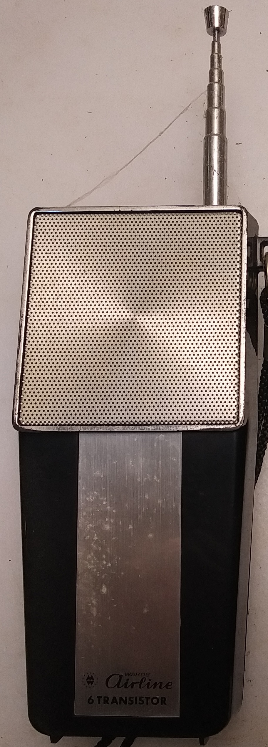 Wards Airline 6 Transistor walkie-talkie