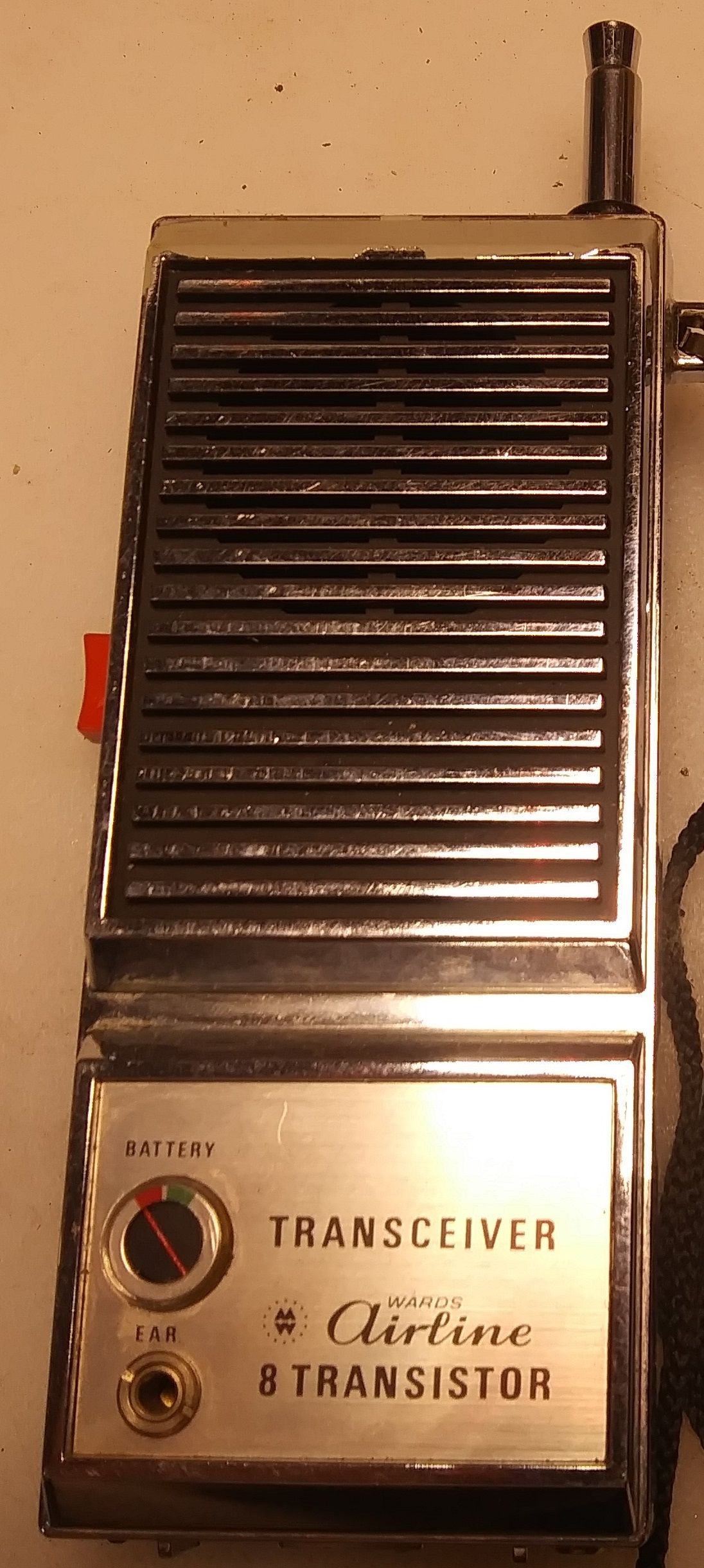 Wards Airline 8 Transistor walkie-talkie