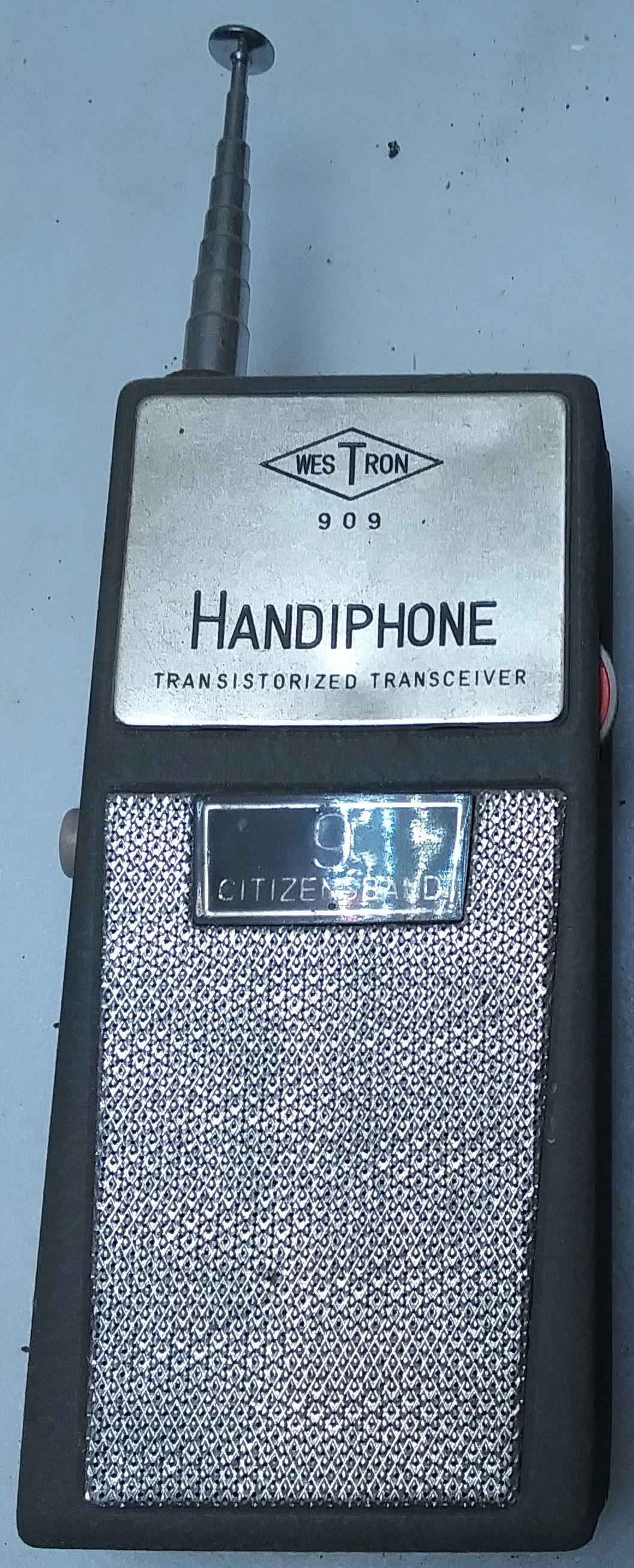 Westron 909 Handiphone walkie-talkie