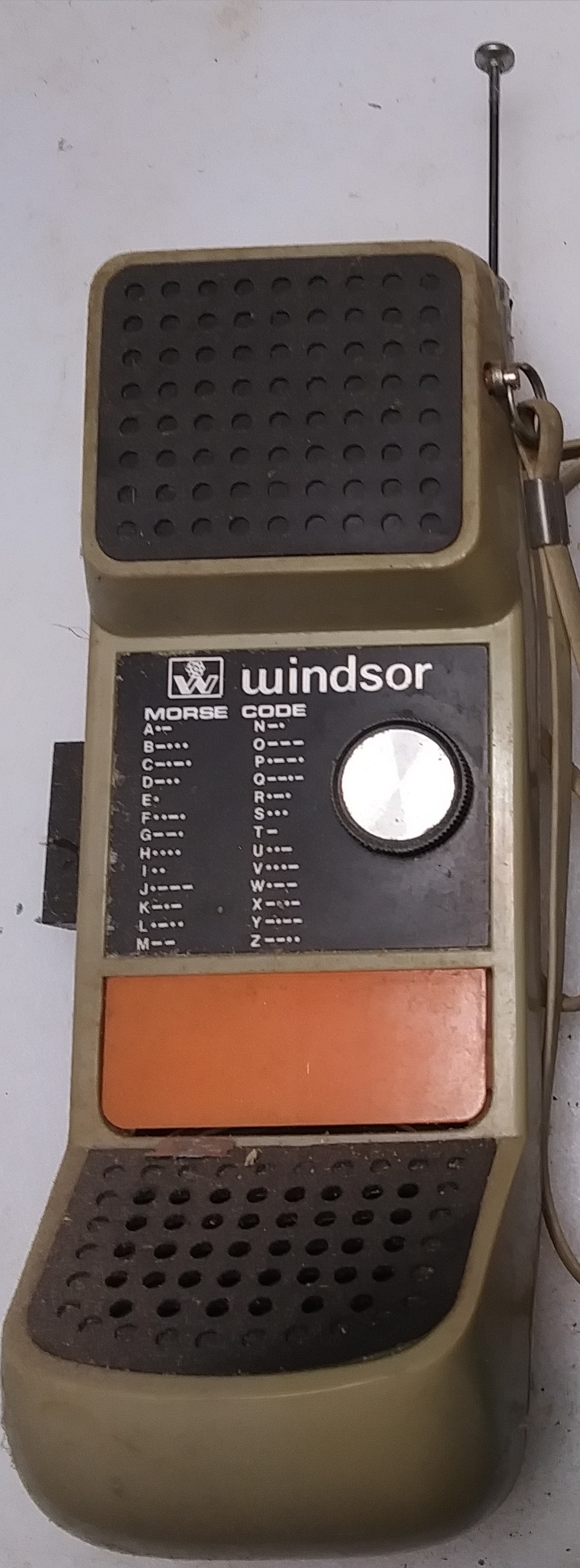 Windsor 3400 walkie-talkie